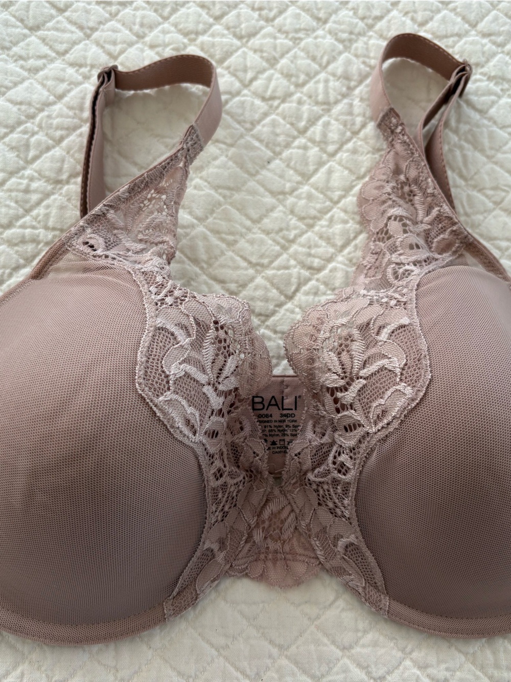 Bali Beige Underwire Padded Bra Lace Size 34DD